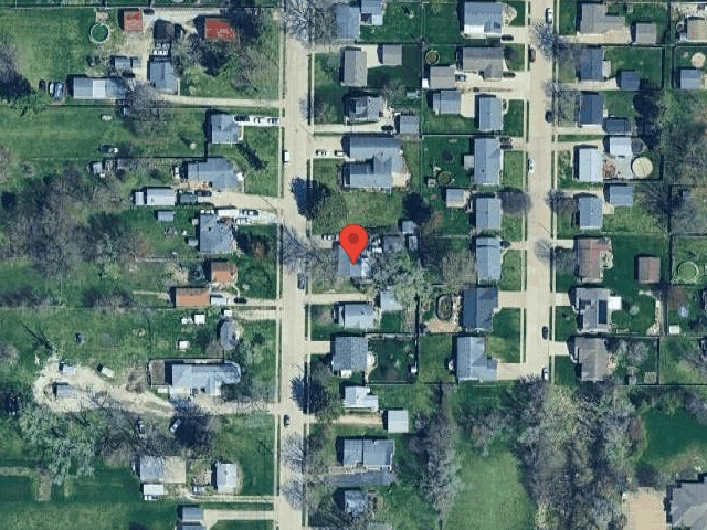 House image located at Davenport, IA 52804