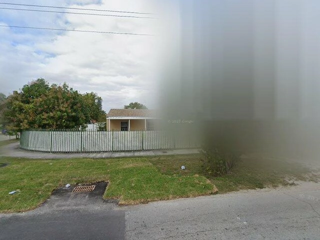 House image located at Miami, FL 33168