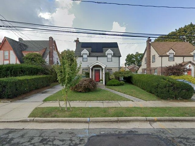 House image located at Totowa, NJ 07512