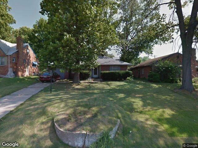 House image located at Saint Louis, MO 63121