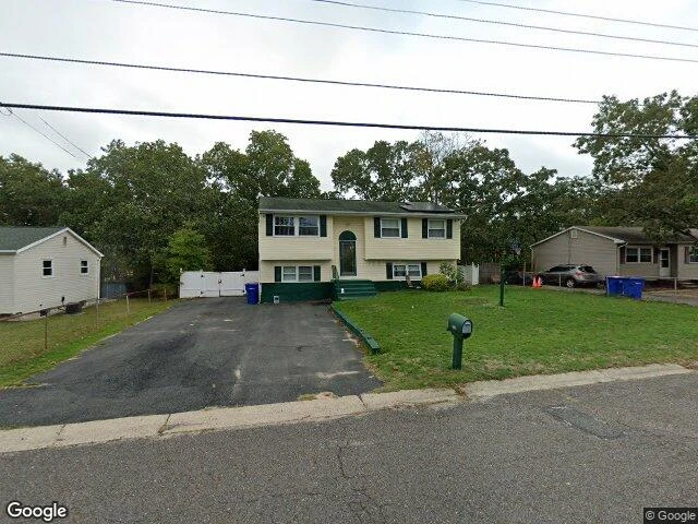 House image located at Millville, NJ 08332