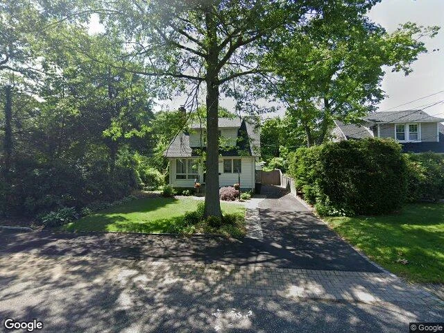 House image located at Bayport, NY 11705