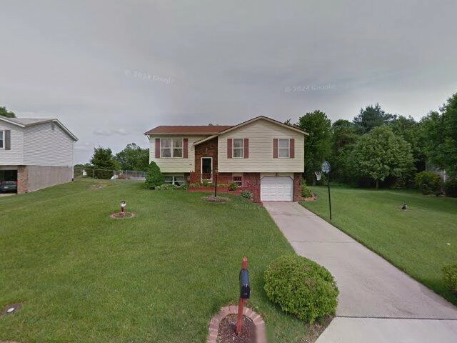 House image located at Godfrey, IL 62035
