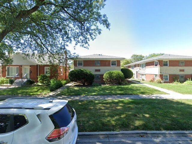 House image located at Broadview, IL 60155