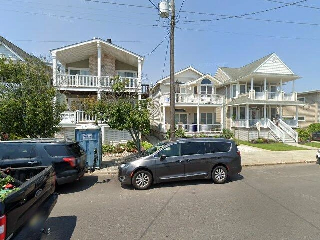 House image located at Evanston, IL 60201