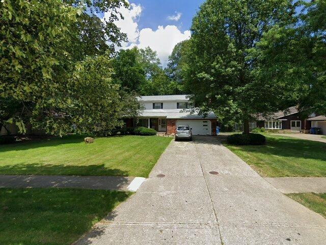 House image located at North Olmsted, OH 44070