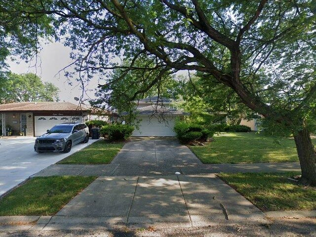 House image located at South Holland, IL 60473