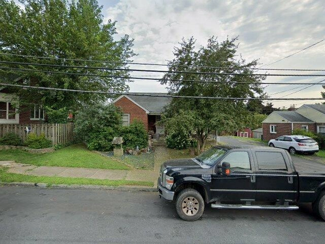 House image located at Hellertown, PA 18055