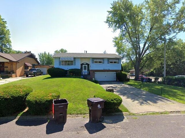 House image located at Peoria, IL 61614