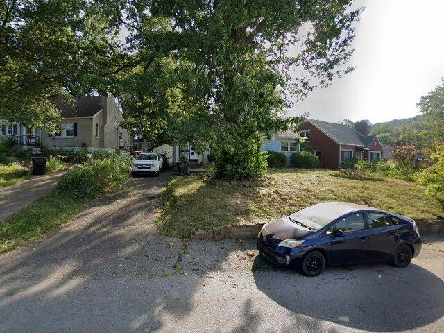 House image located at Louisville, KY 40214