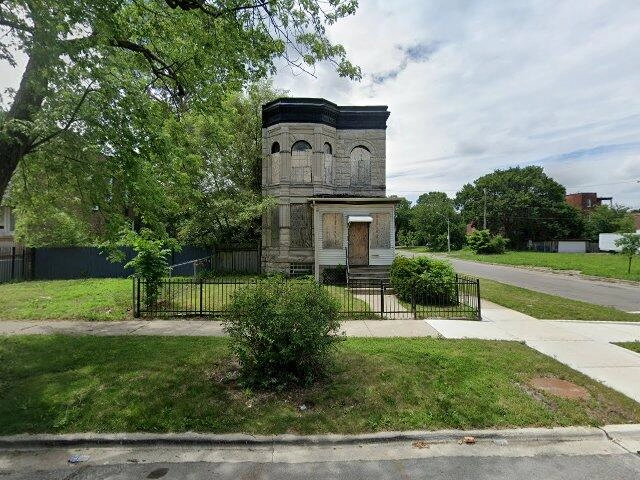 House image located at Chicago, IL 60621