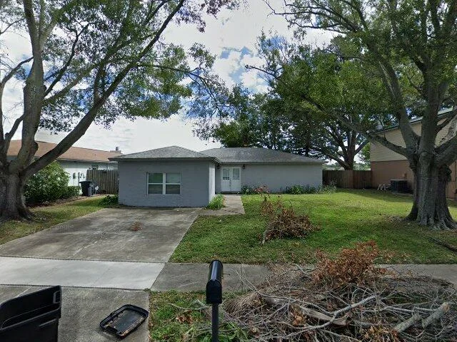 House image located at Largo, FL 33773