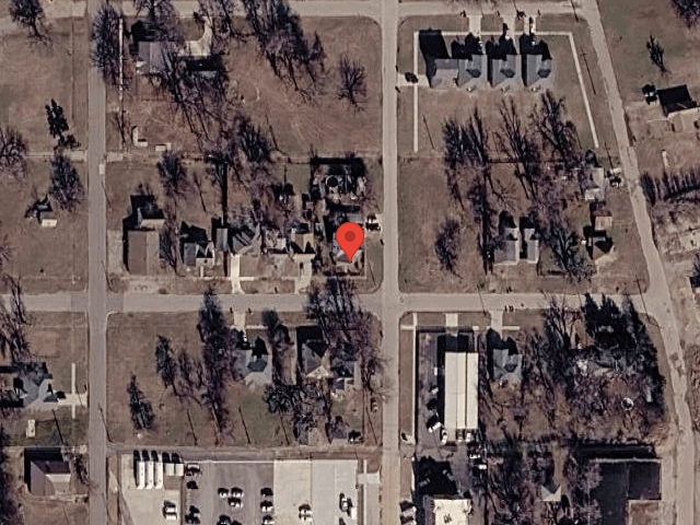 House image located at Chickasha, OK 73018