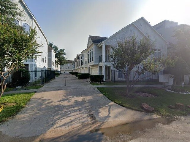 House image located at Houston, TX 77008