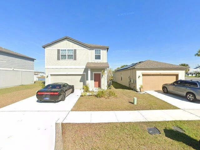 House image located at Ruskin, FL 33570