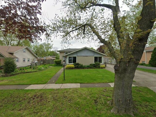 House image located at West Chicago, IL 60185