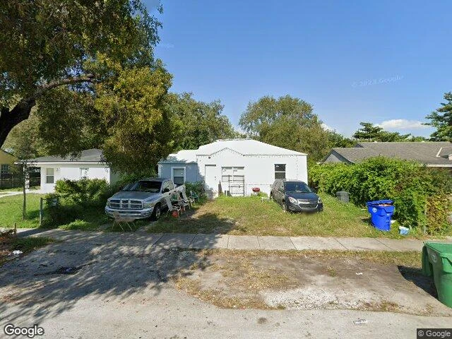 House image located at Miami, FL 33150