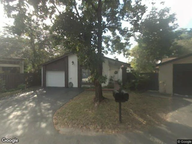 House image located at Miami, FL 33186