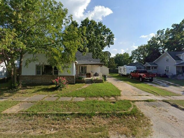 House image located at Aurora, MO 65605