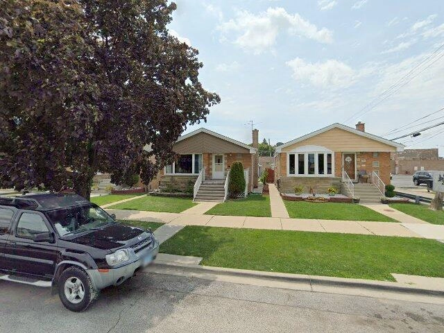 House image located at Chicago, IL 60652