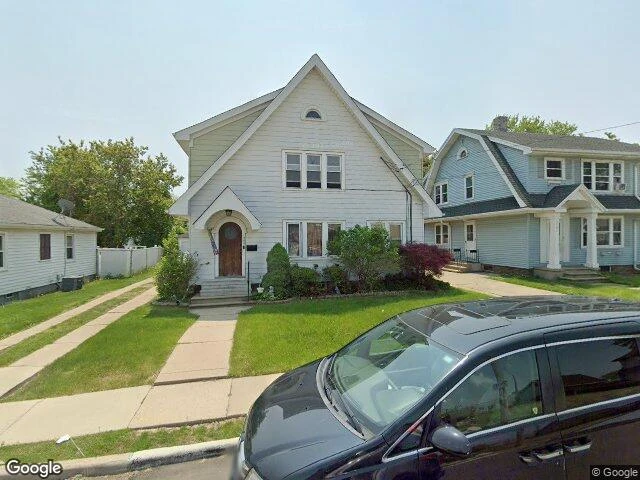 House image located at Racine, WI 53404