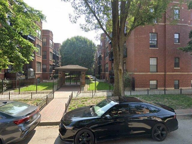 House image located at Chicago, IL 60614