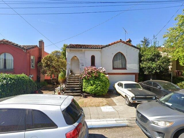 House image located at Oakland, CA 94601
