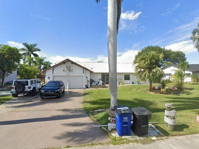 House image located at North Fort Myers, FL 33903