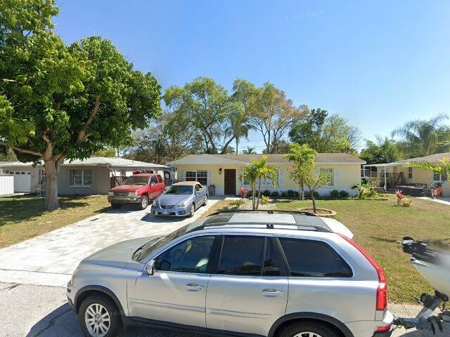 House image located at Seminole, FL 33772