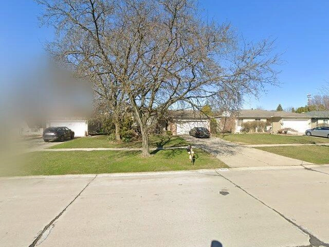 House image located at Macomb, MI 48044