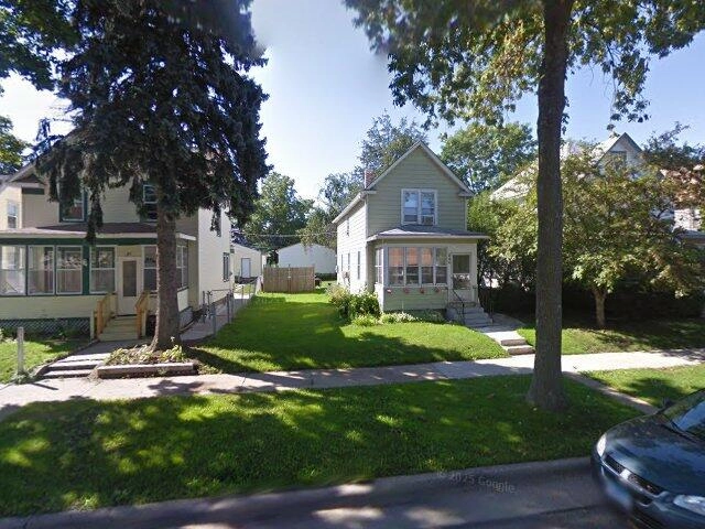 House image located at Saint Paul, MN 55106