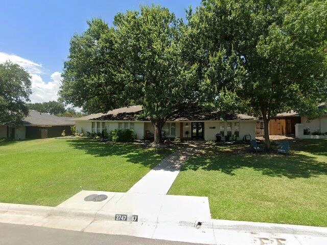 House image located at Dallas, TX 75229