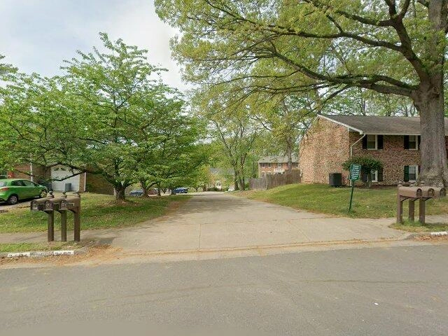 House image located at Annandale, VA 22003