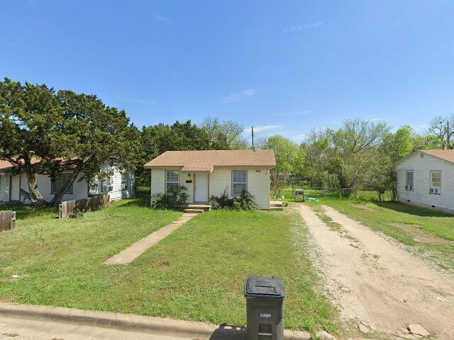 House image located at Warsaw, IN 46580