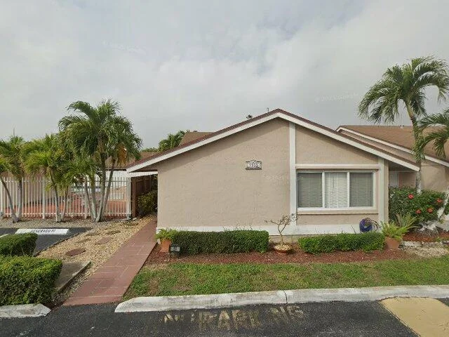 House image located at Miami, FL 33193