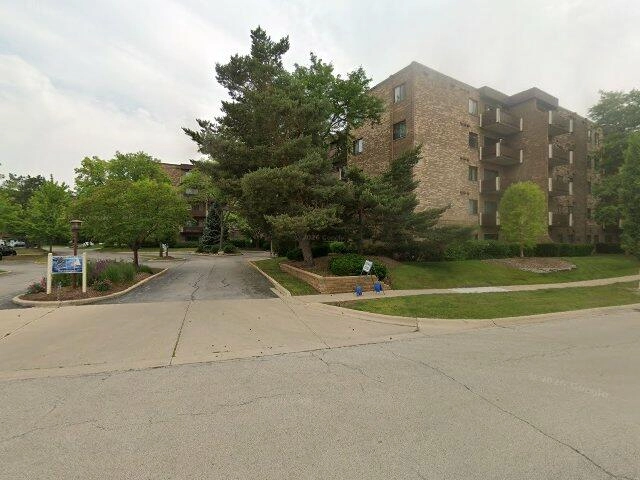 House image located at Elk Grove Village, IL 60007