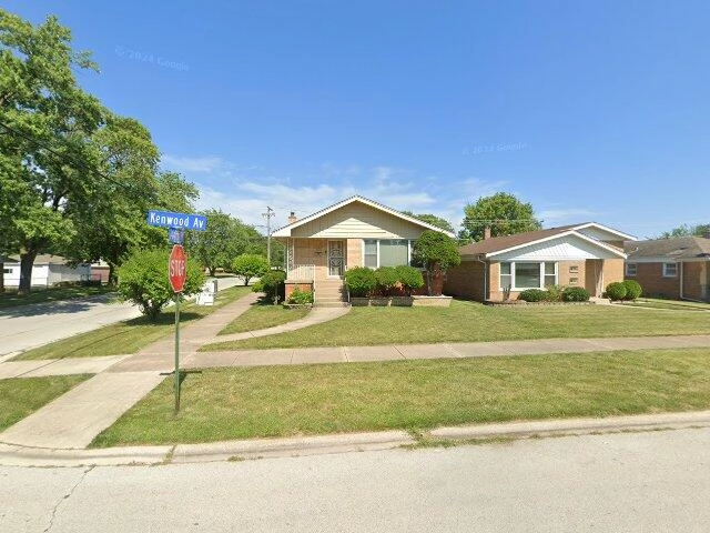 House image located at Dolton, IL 60419