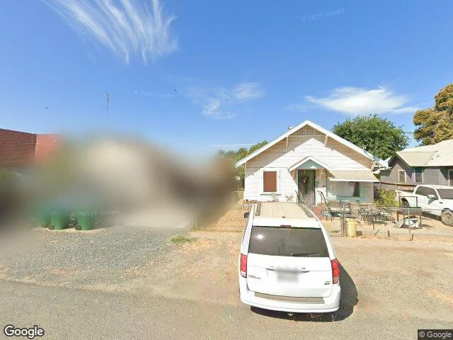 House image located at Strathmore, CA 93267