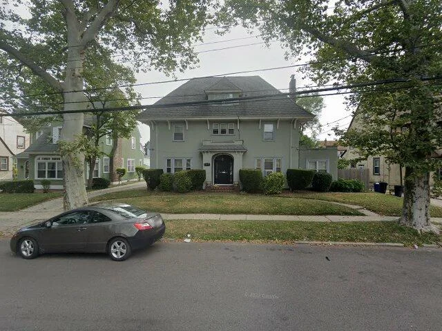 House image located at Saint Albans, NY 11412