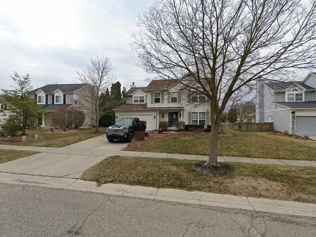 House image located at South Lyon, MI 48178