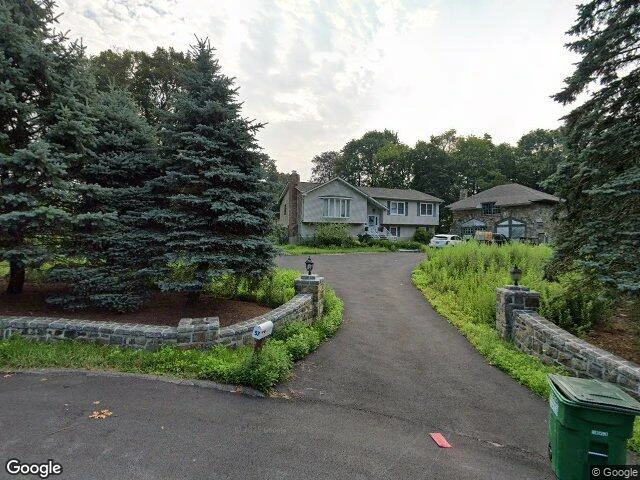 House image located at Mahopac, NY 10541