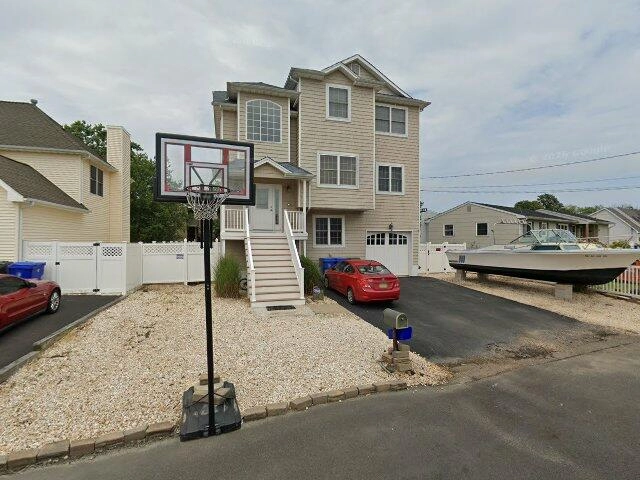 House image located at Toms River, NJ 08753