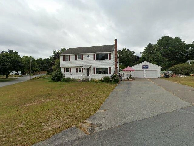 House image located at Groveland, MA 01834