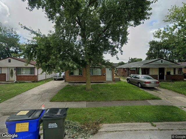 House image located at Robbins, IL 60472