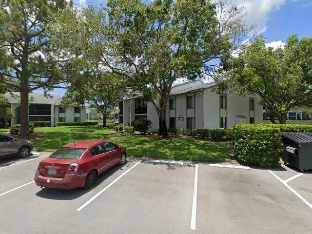 House image located at Tarpon Springs, FL 34688