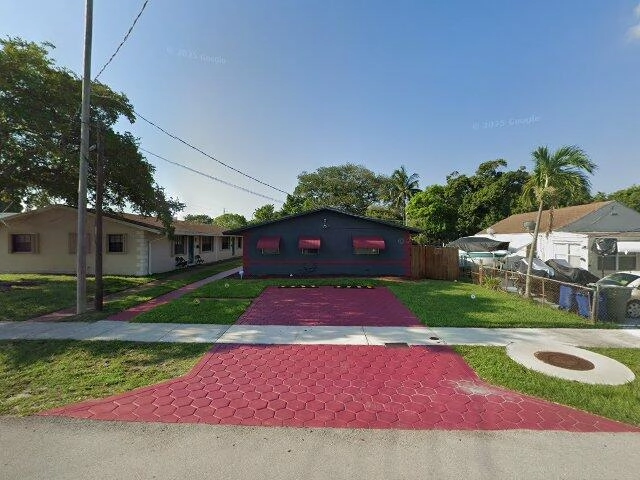 House image located at Hallandale, FL 33009