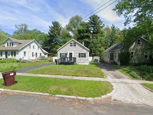 House image located at Battle Creek, MI 49017