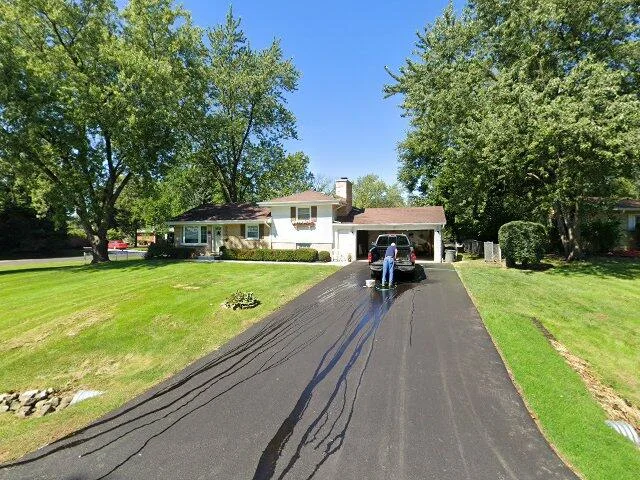 House image located at Darien, IL 60561