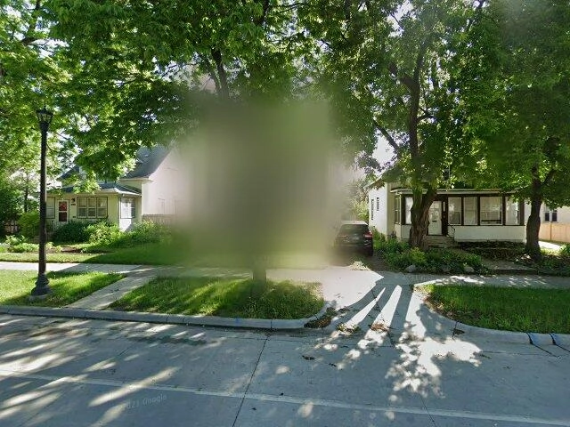 House image located at Minneapolis, MN 55406