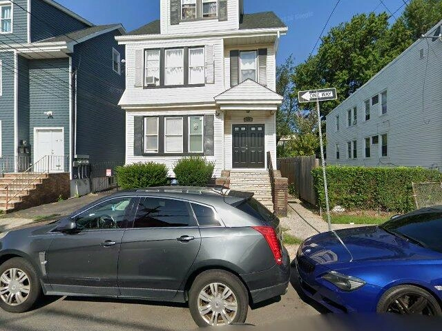 House image located at Newark, NJ 07112
